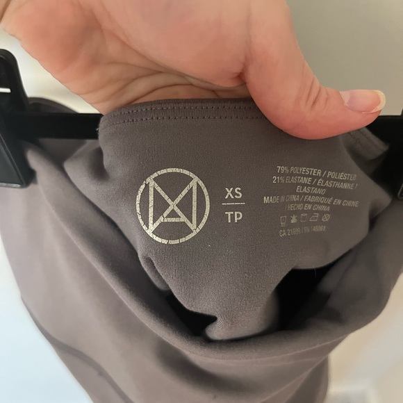 Athli Stacci Athletics Linn Lowes Grey Bike Shorts - Picture 2 of 3